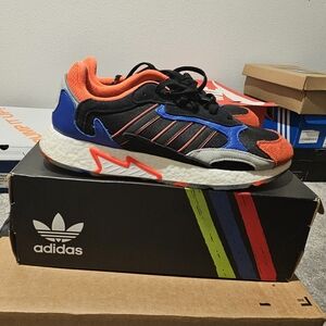 Adidas TRESE running shoes